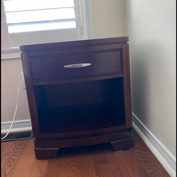 Wooden bed set - Picture 4 of 7